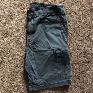 EUC SZ 38 Men’s Gray Cargo Shorts